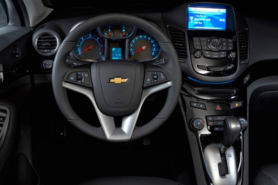  Chevrolet Orlando 2011 года  (EU) (фото 4 из 11)